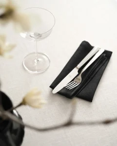 Льняная жаккардовая скатерть белая, 140х180см