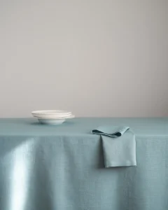 Льняная скатерть лазурная, 140х180см